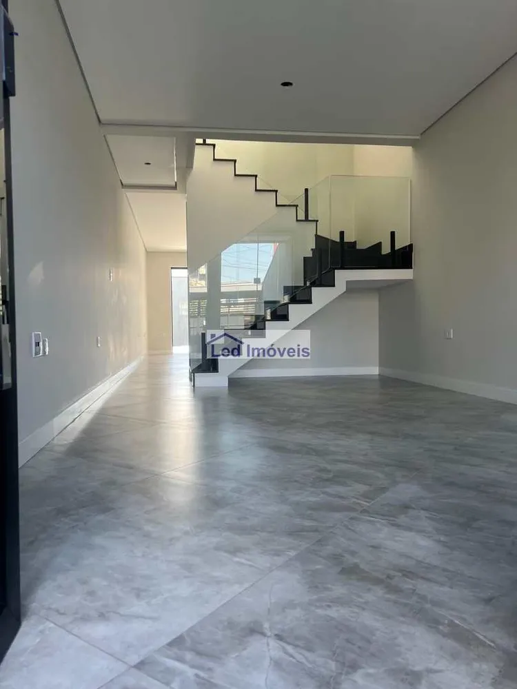 Sobrado, 3 quartos, 216 m² - Foto 8