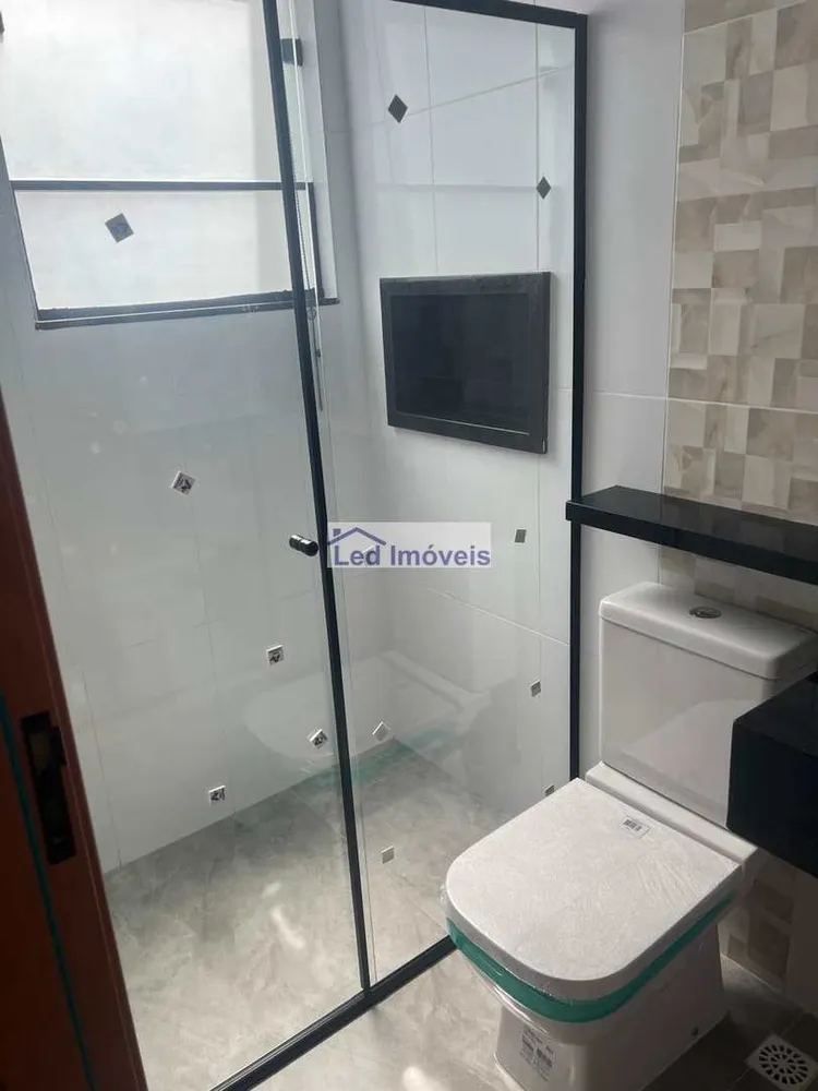 Sobrado, 3 quartos, 216 m² - Foto 1
