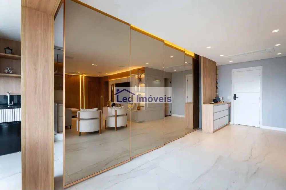 Apartamento, 3 quartos, 136 m² - Foto 2
