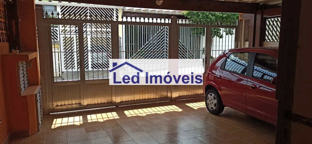 Sobrado à venda com 2 quartos, 140m² - Foto 2