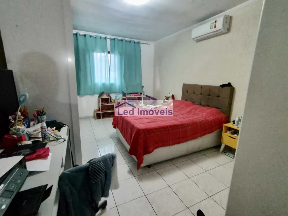 Sobrado, 3 quartos, 200 m² - Foto 3