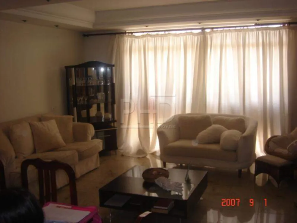 Sobrado, 3 quartos, 270 m² - Foto 1