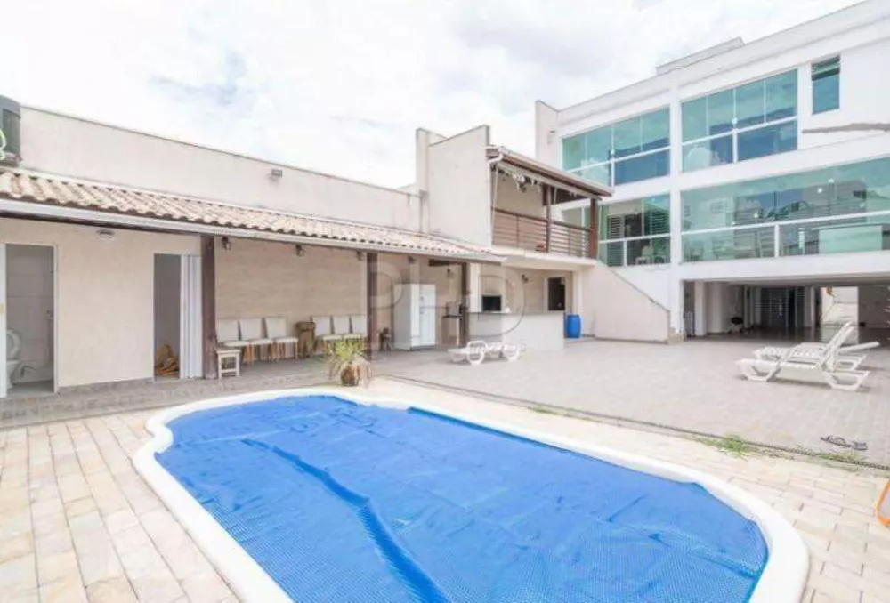 Sobrado à venda com 4 quartos, 493m² - Foto 1