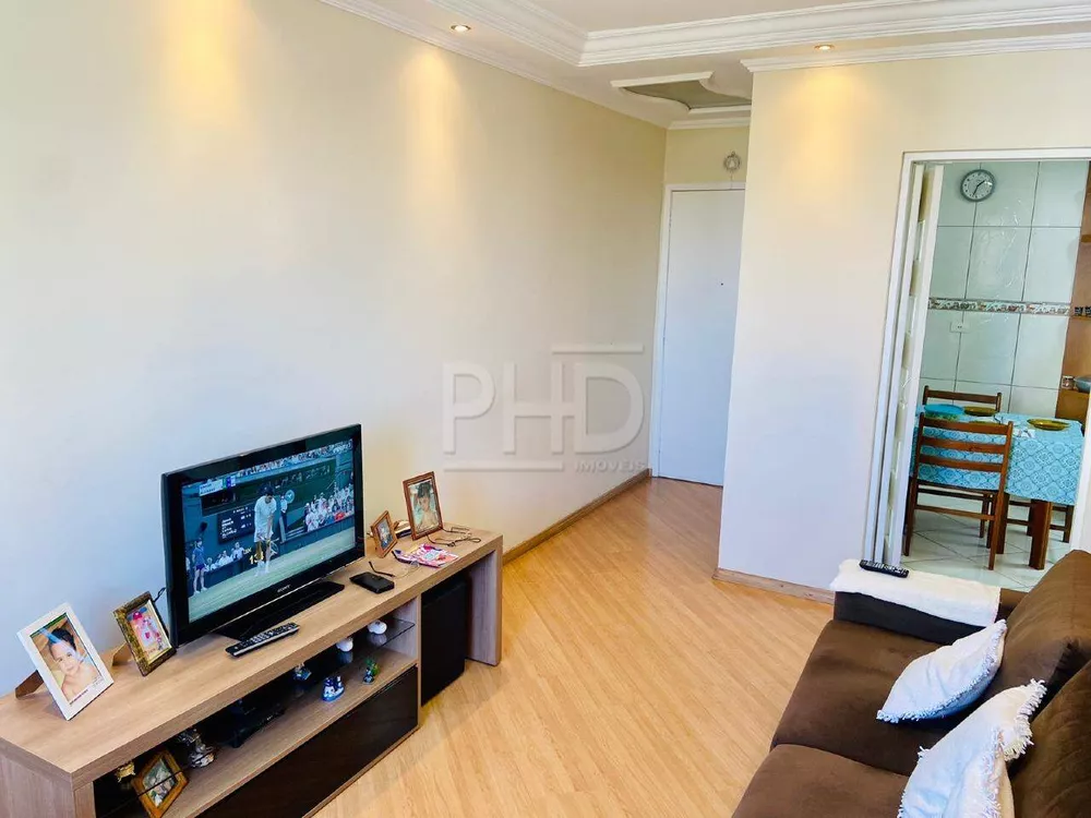 Apartamento à venda com 2 quartos, 72m² - Foto 2