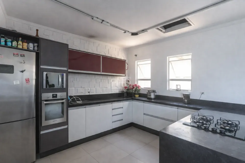 Casa, 3 quartos, 220 m² - Foto 3