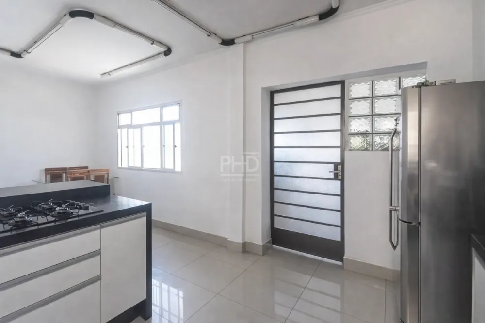Casa, 3 quartos, 220 m² - Foto 2