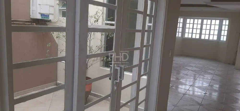 Casa, 4 quartos, 240 m² - Foto 4