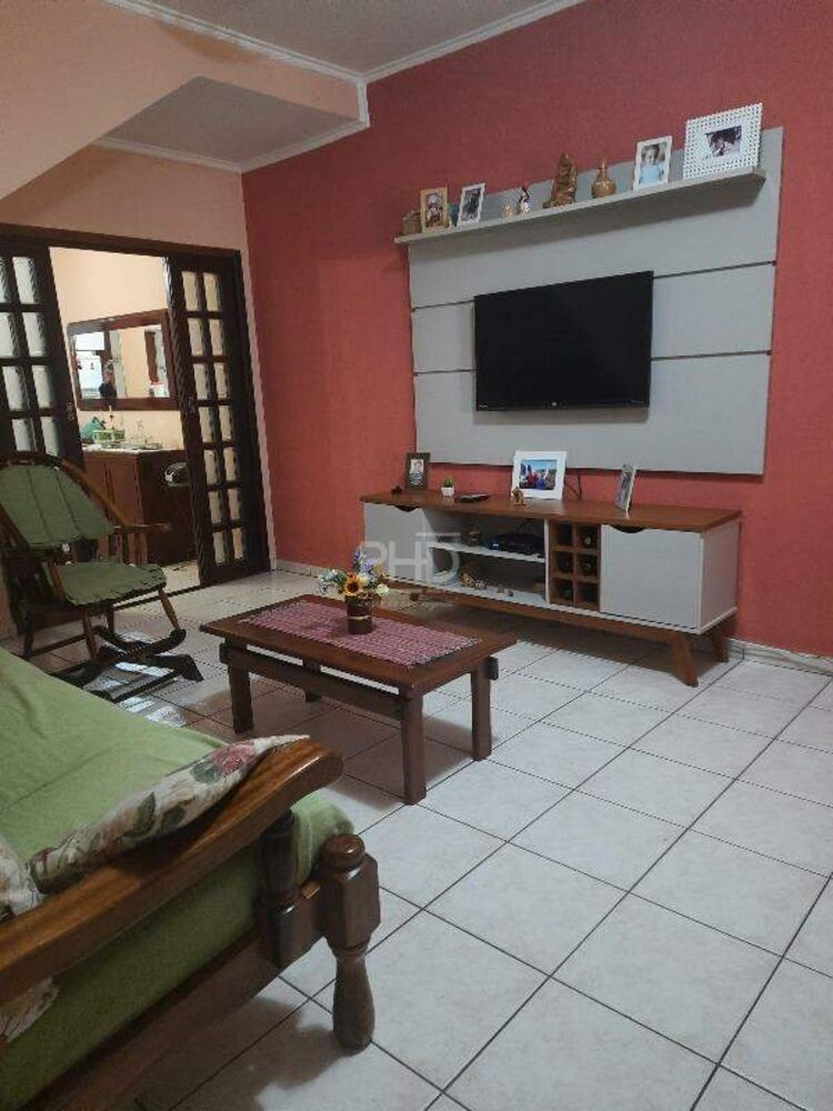 Sobrado, 3 quartos, 174 m² - Foto 1