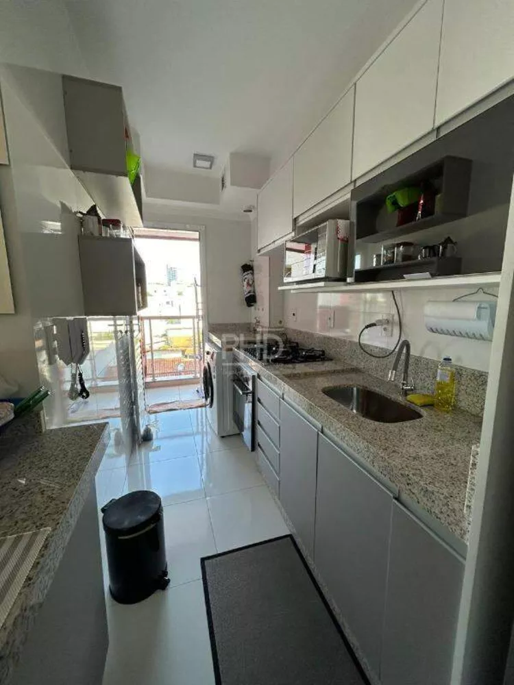 Apartamento à venda com 2 quartos, 57m² - Foto 9