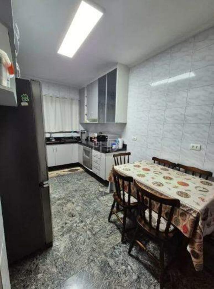 Sobrado, 3 quartos, 228 m² - Foto 2