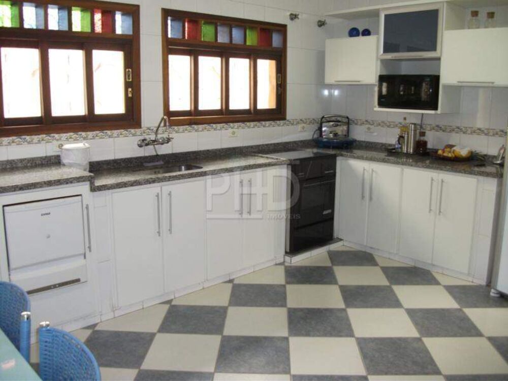 Casa, 3 quartos, 247 m² - Foto 3