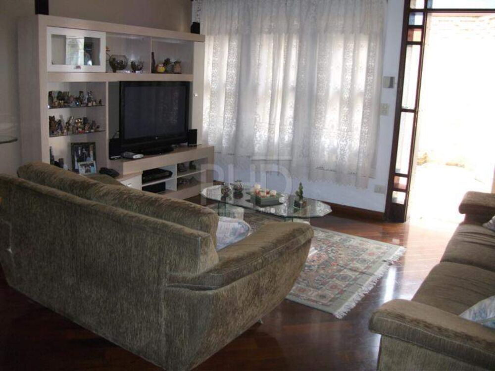 Casa, 3 quartos, 247 m² - Foto 4