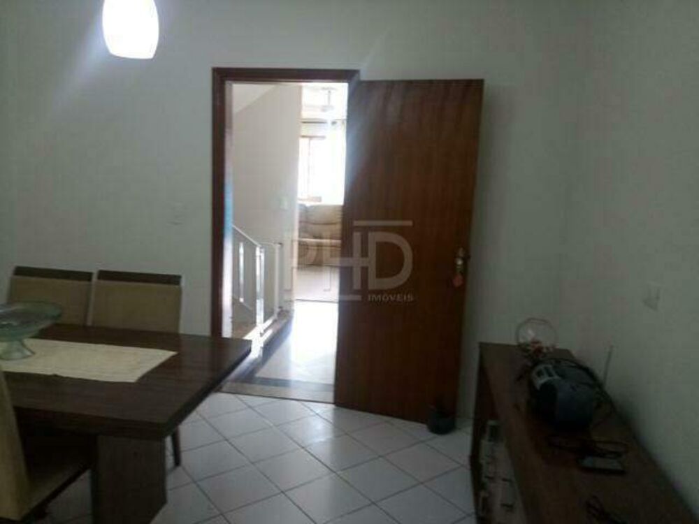 Sobrado, 3 quartos, 182 m² - Foto 1