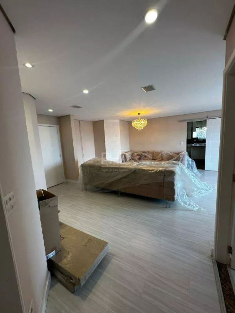 Apartamento à venda com 4 quartos, 188m² - Foto 2