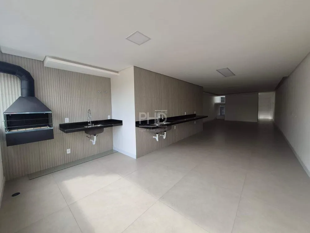 Sobrado, 3 quartos, 279 m² - Foto 2