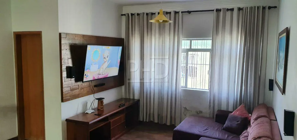 Casa, 3 quartos, 194 m² - Foto 2