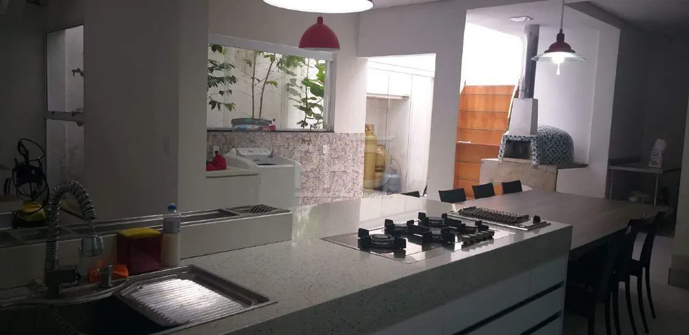 Sobrado, 3 quartos, 628 m² - Foto 11