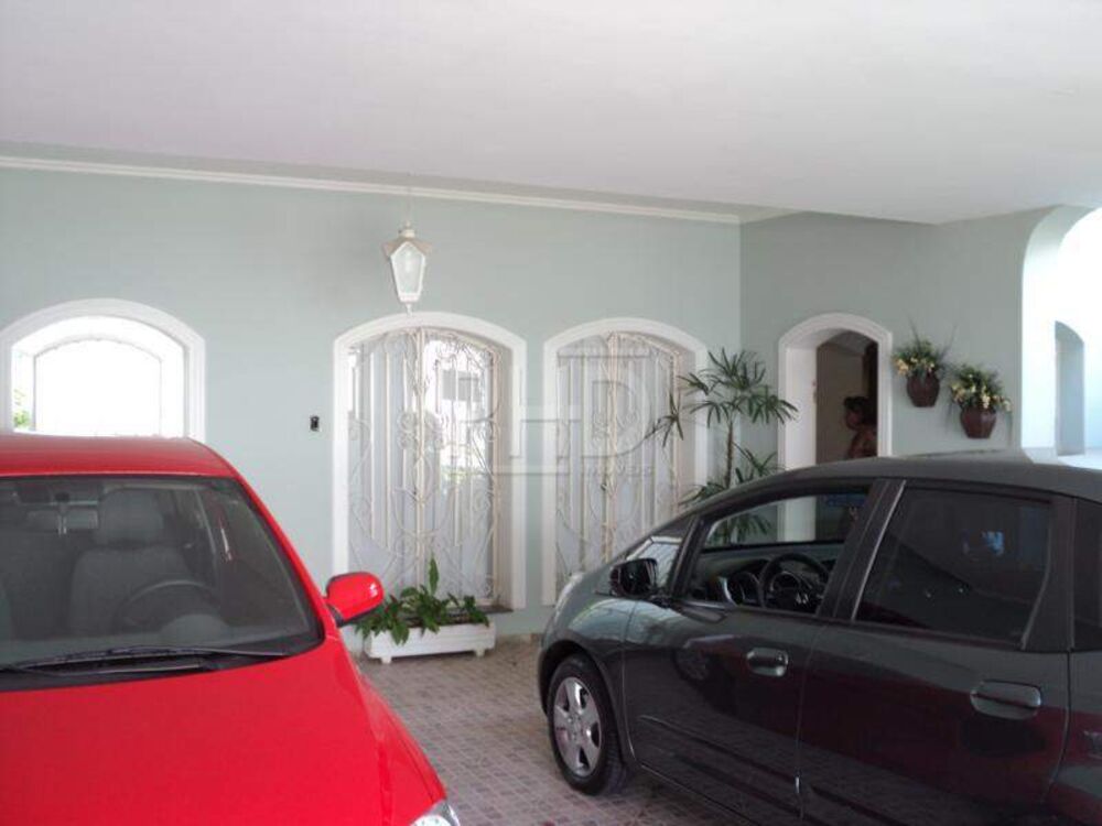 Sobrado, 3 quartos, 298 m² - Foto 2