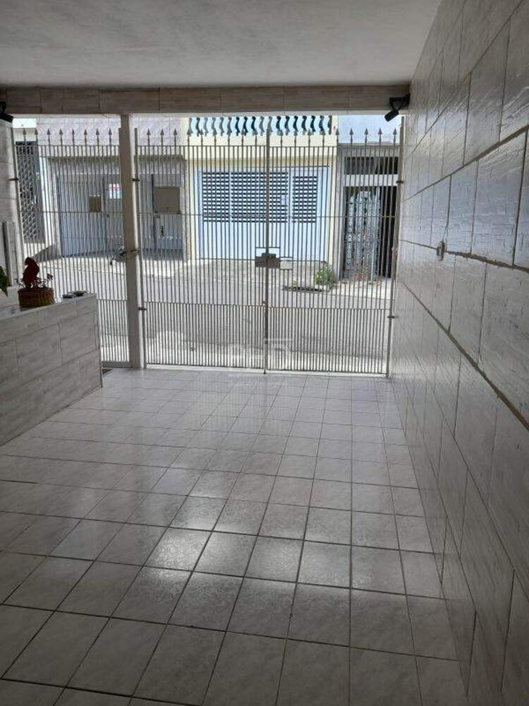 Sobrado, 3 quartos, 223 m² - Foto 2
