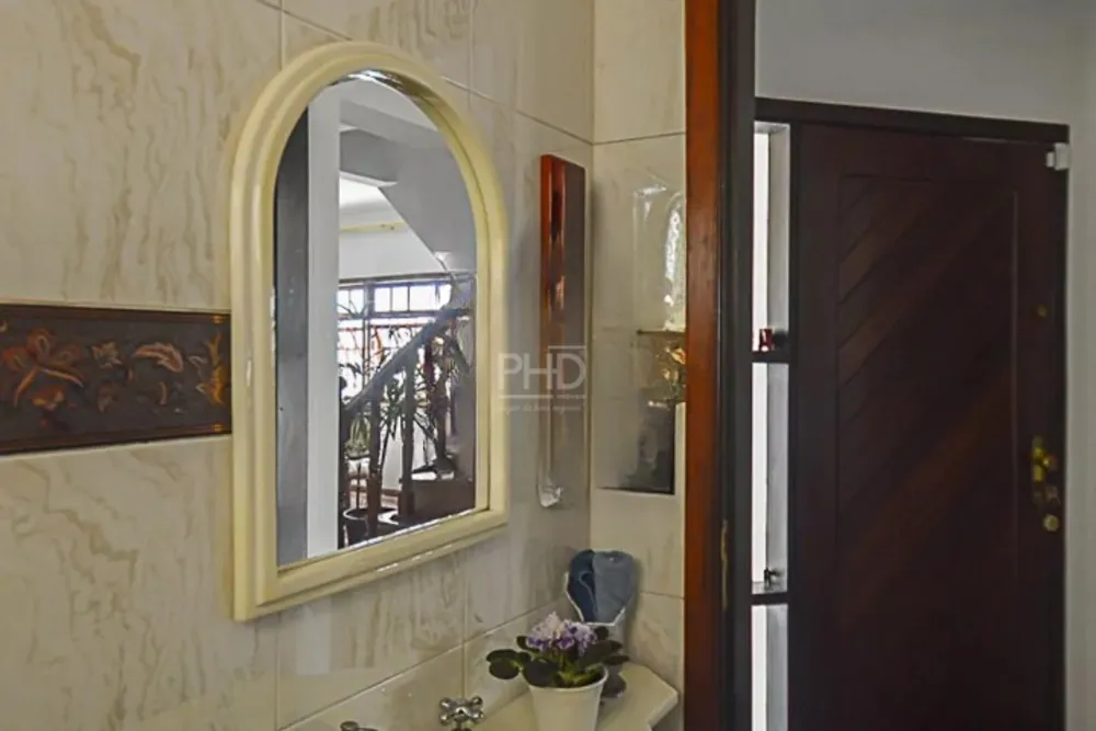 Sobrado, 3 quartos, 330 m² - Foto 1