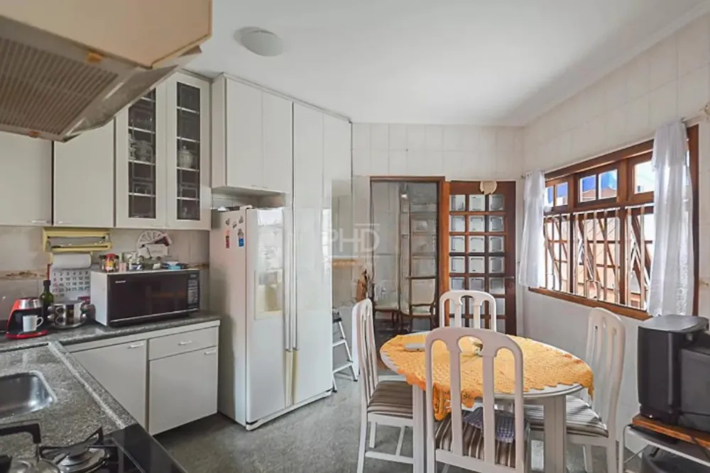 Sobrado, 3 quartos, 330 m² - Foto 2