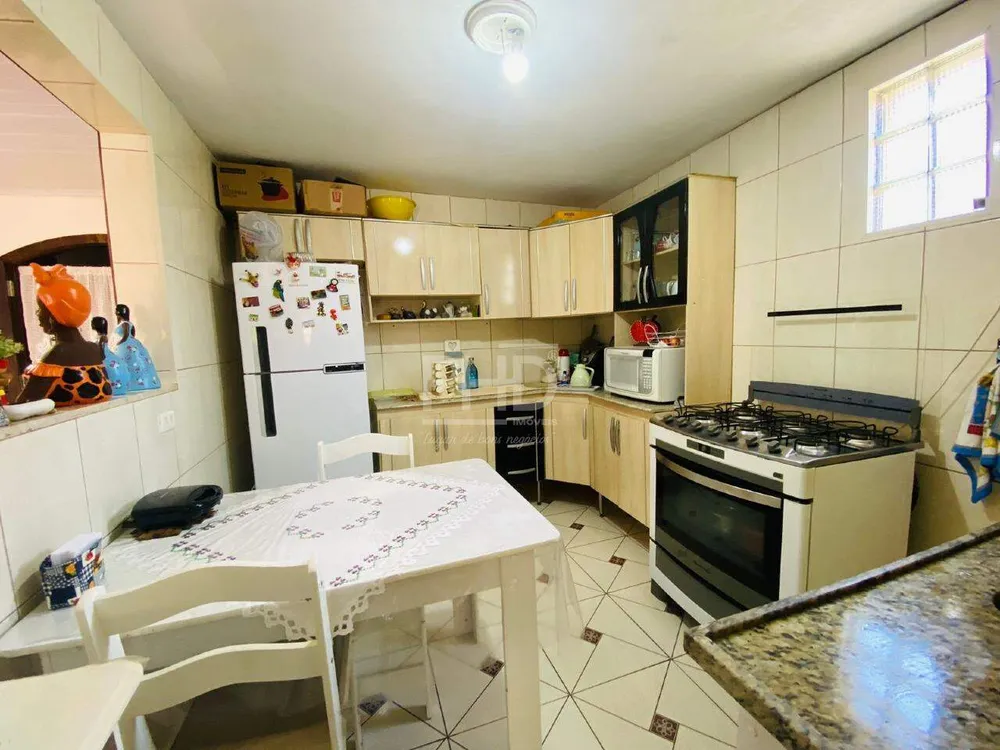 Sobrado, 7 quartos, 322 m² - Foto 2