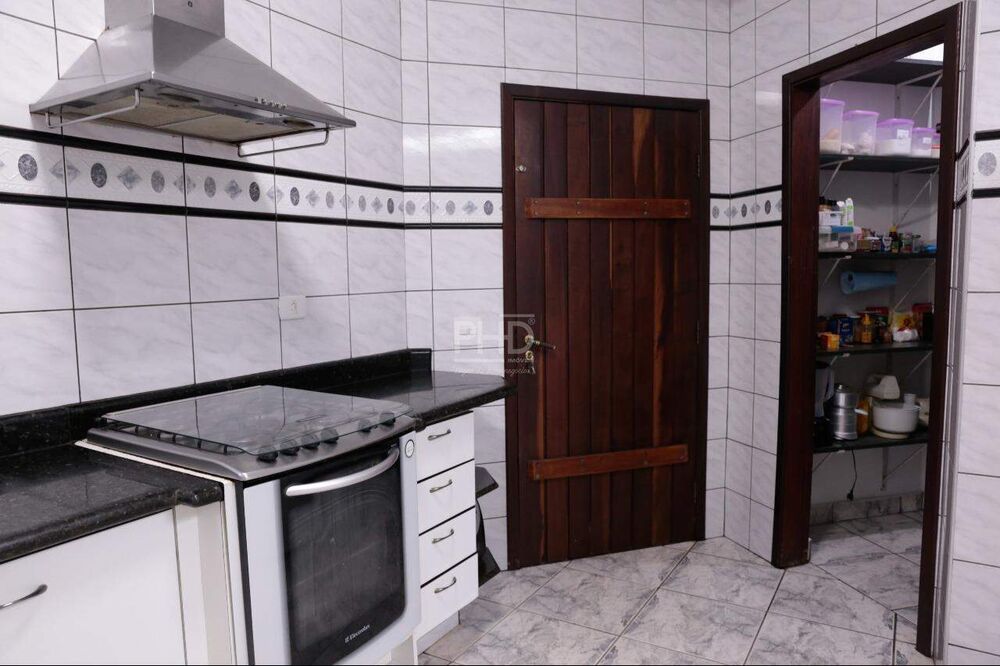 Sobrado, 4 quartos, 241 m² - Foto 21
