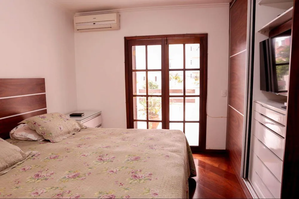 Sobrado, 4 quartos, 241 m² - Foto 9