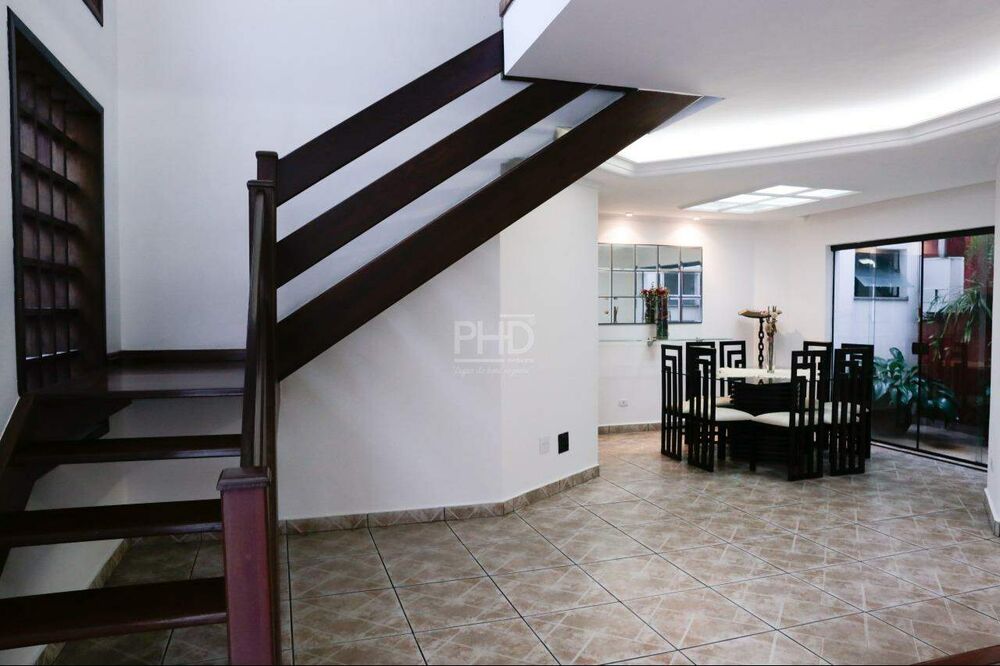 Sobrado, 4 quartos, 241 m² - Foto 5