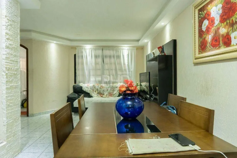 Sobrado, 3 quartos, 198 m² - Foto 1