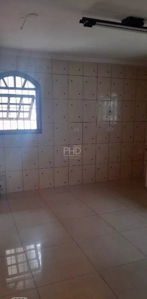 Sobrado à venda com 2 quartos, 186m² - Foto 4