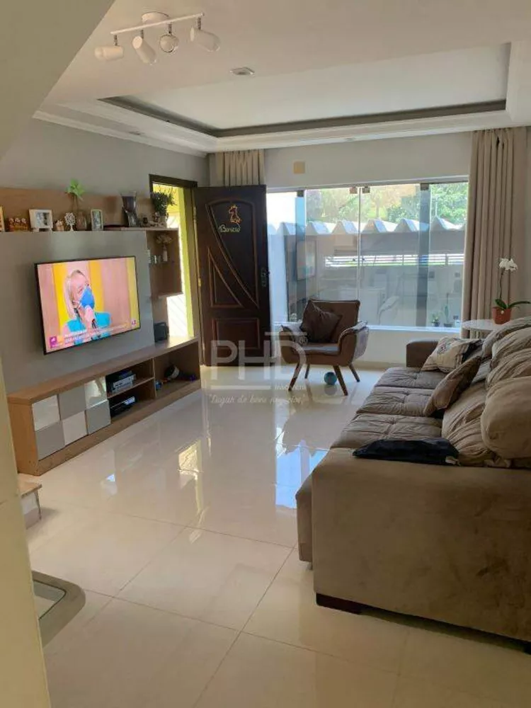 Sobrado à venda com 3 quartos, 145m² - Foto 2