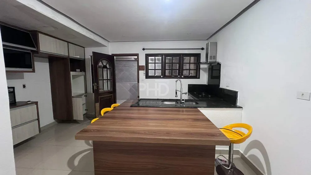 Sobrado, 3 quartos, 219 m² - Foto 5