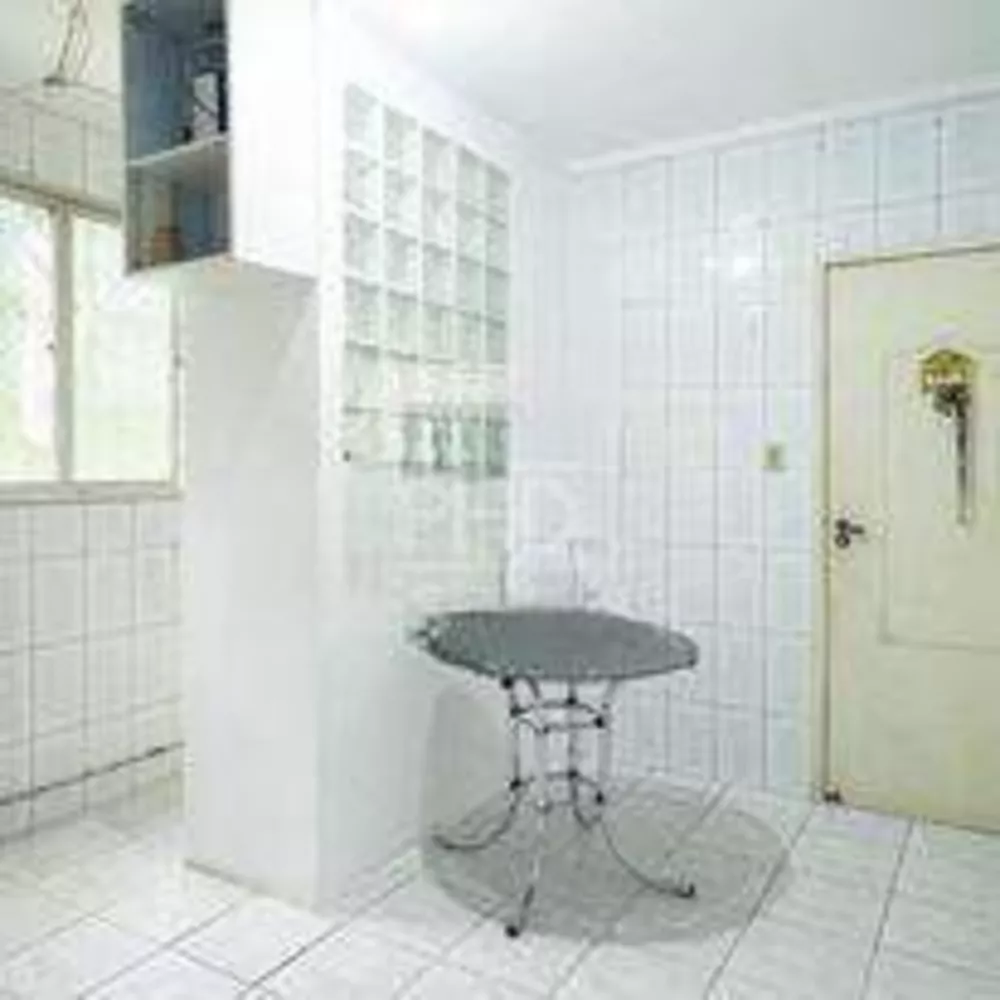 Apartamento à venda com 2 quartos, 68m² - Foto 4