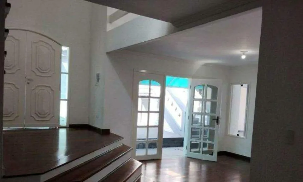Sobrado, 3 quartos, 373 m² - Foto 1