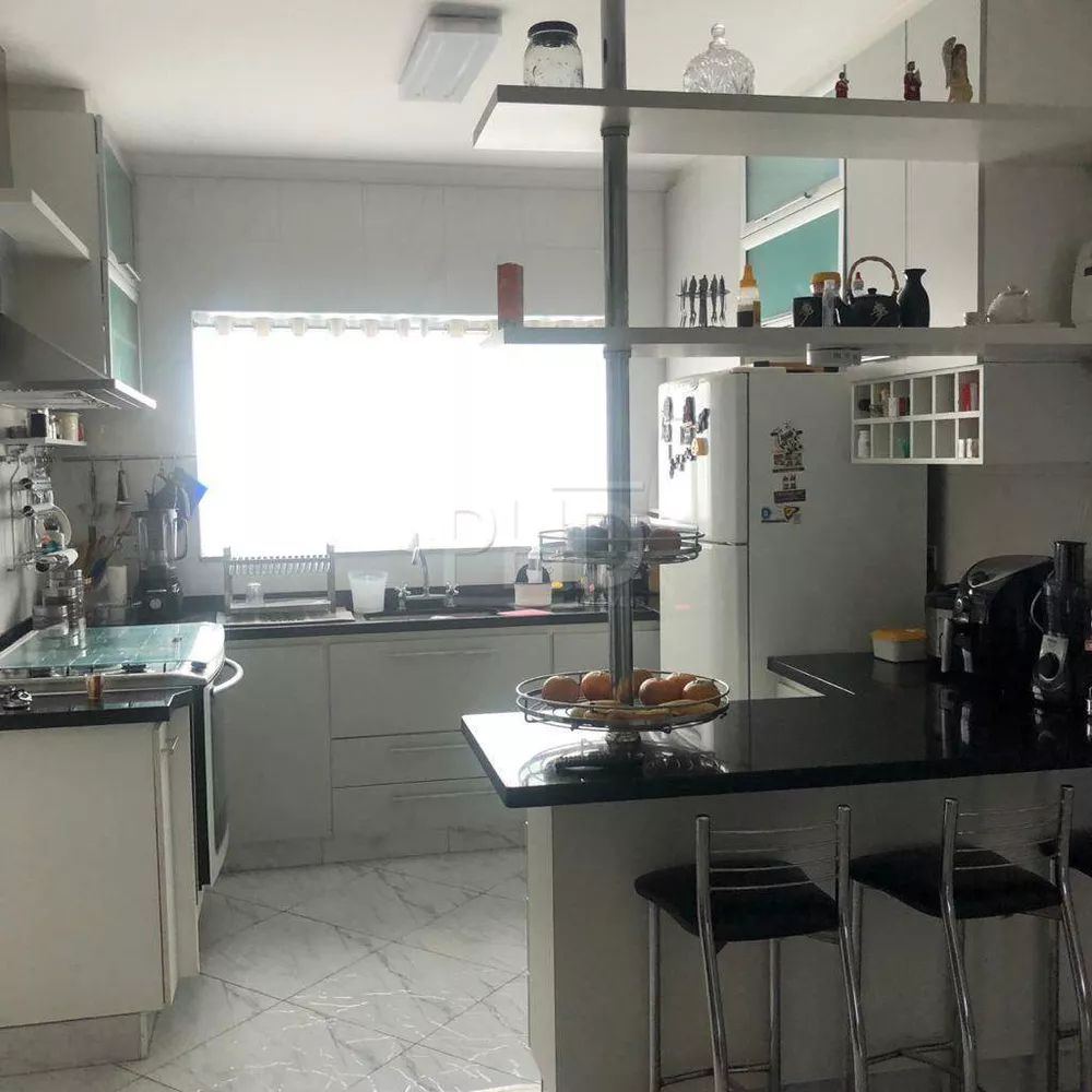 Sobrado à venda com 3 quartos, 244m² - Foto 5