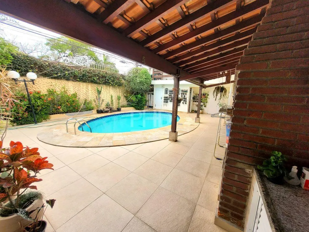 Casa, 3 quartos, 230 m² - Foto 2