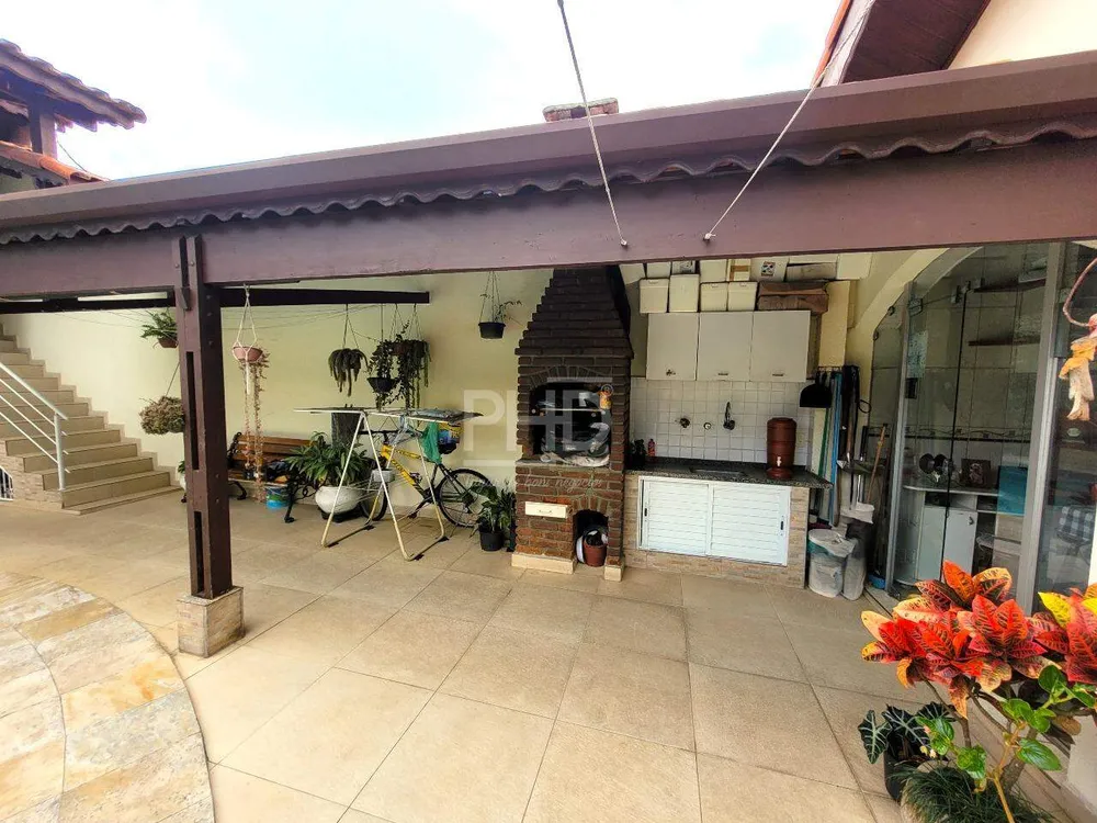 Casa, 3 quartos, 230 m² - Foto 3