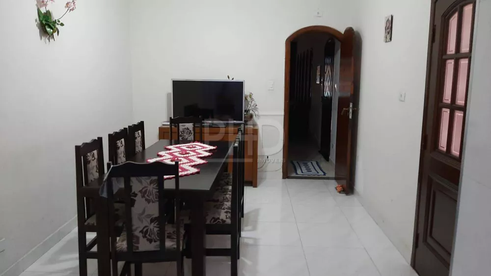 Sobrado à venda com 4 quartos, 220m² - Foto 5