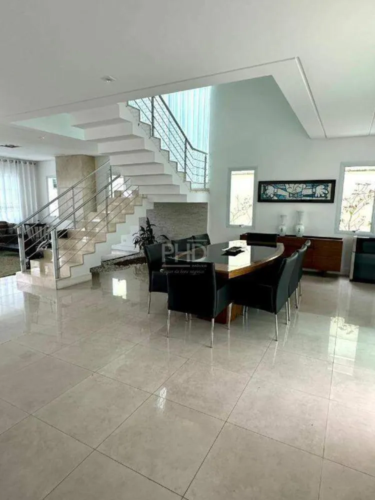 Sobrado, 4 quartos, 423 m² - Foto 1