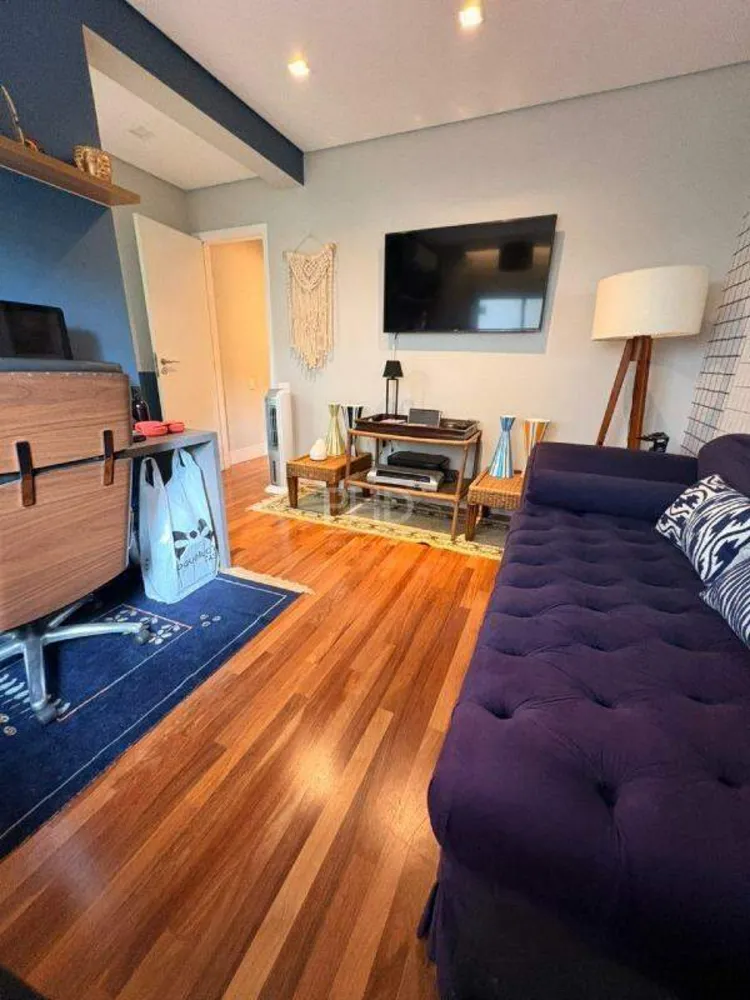 Apartamento, 3 quartos, 242 m² - Foto 2