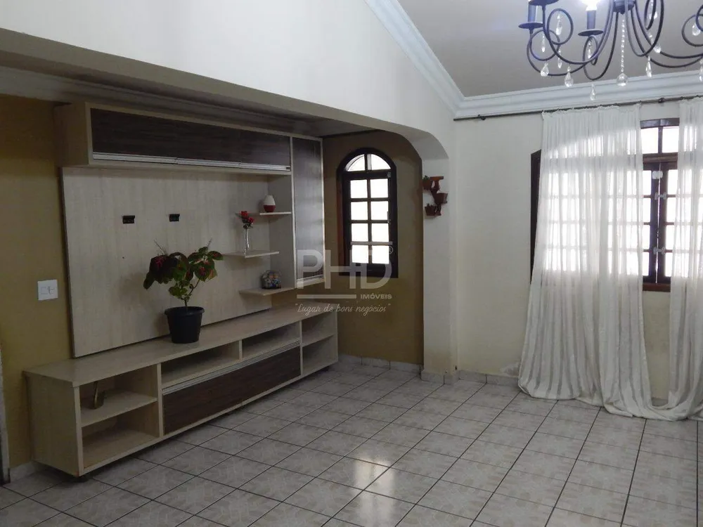 Sobrado, 3 quartos, 210 m² - Foto 1