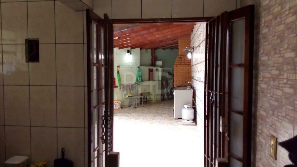 Sobrado, 3 quartos, 179 m² - Foto 2