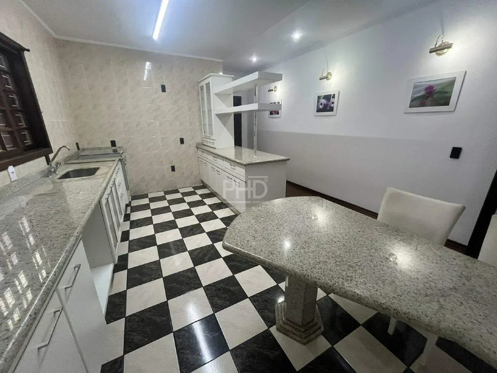Casa, 2 quartos, 240 m² - Foto 2