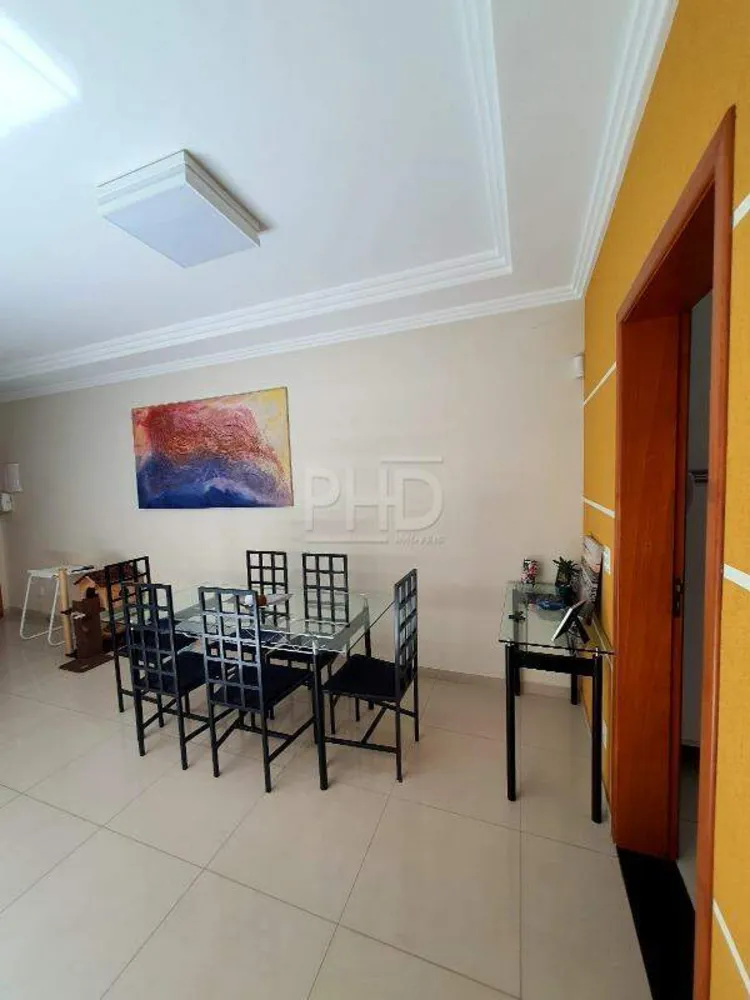 Sobrado, 3 quartos, 222 m² - Foto 2