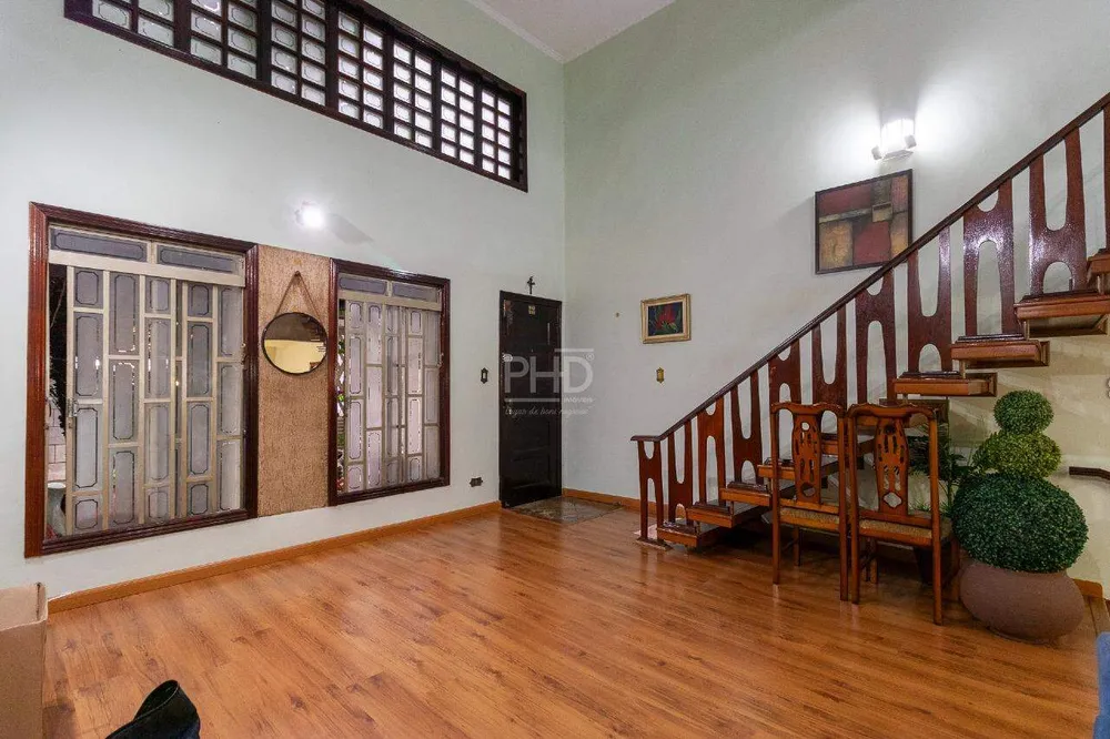 Sobrado, 4 quartos, 234 m² - Foto 1