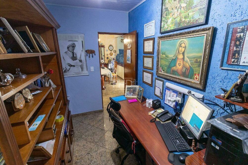 Sobrado, 4 quartos, 234 m² - Foto 2