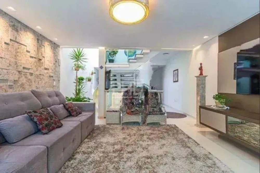 Sobrado, 3 quartos, 196 m² - Foto 2