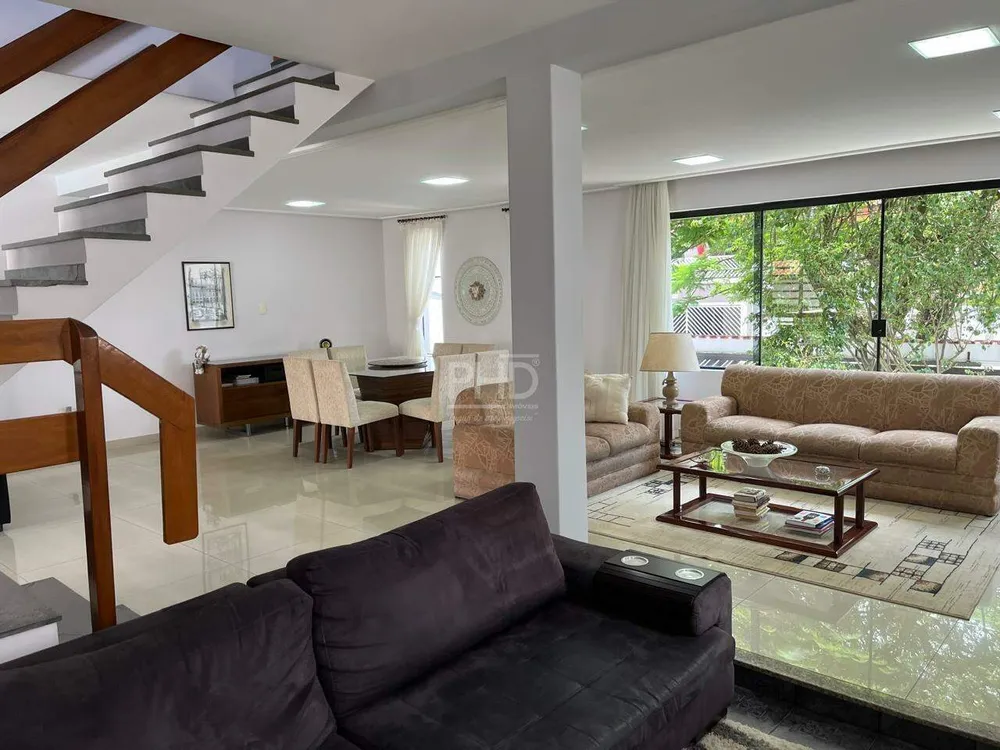 Sobrado, 4 quartos, 350 m² - Foto 1