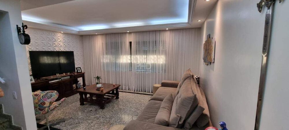 Sobrado, 3 quartos, 202 m² - Foto 2